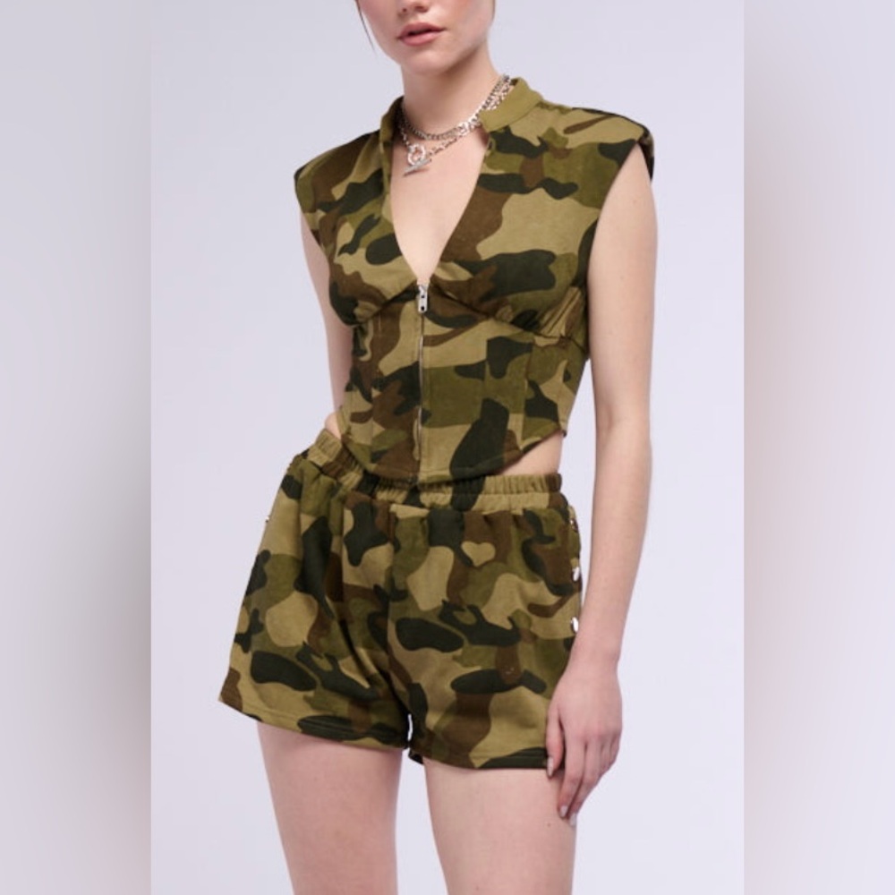 AKIRA Camouflage Women Shorts